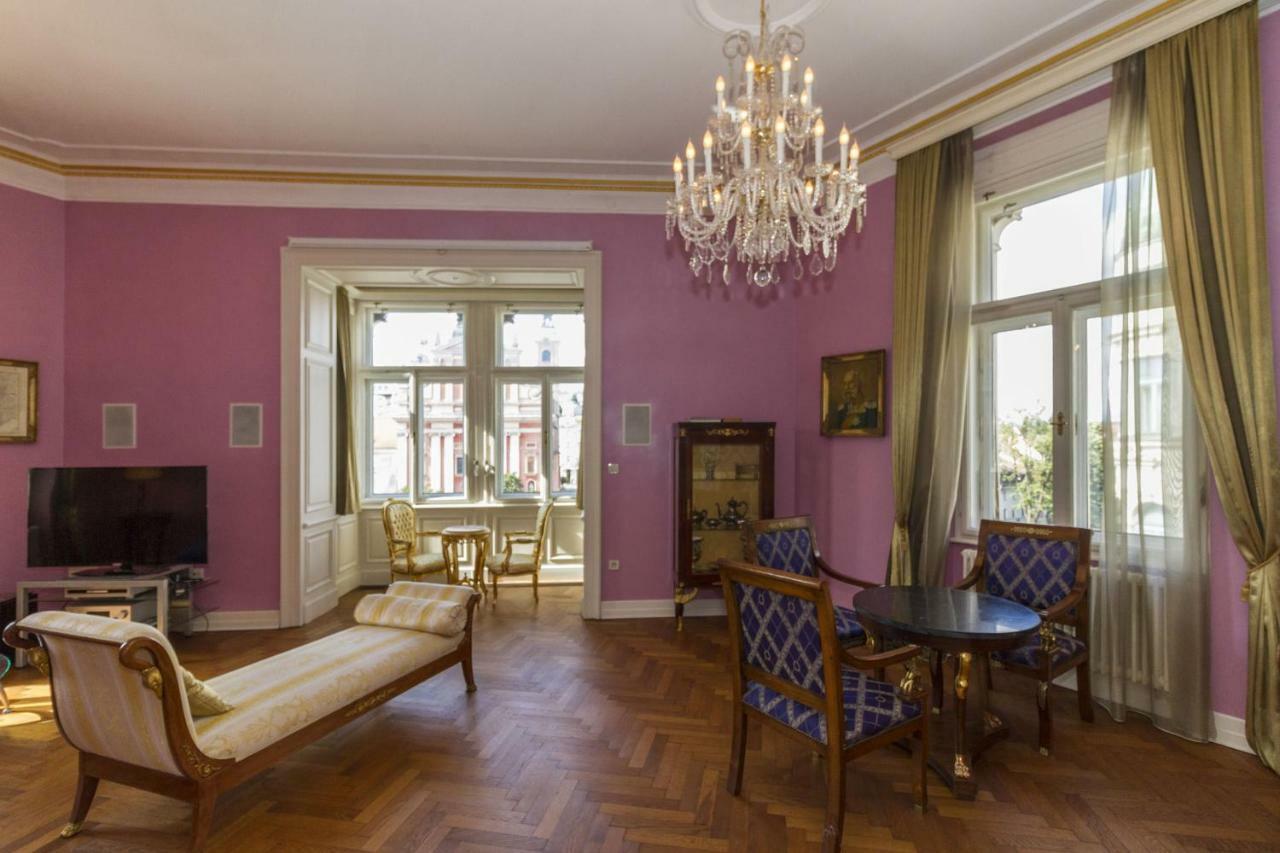 Filip'S Palace Luxurious Apartment Ljubljana Luaran gambar