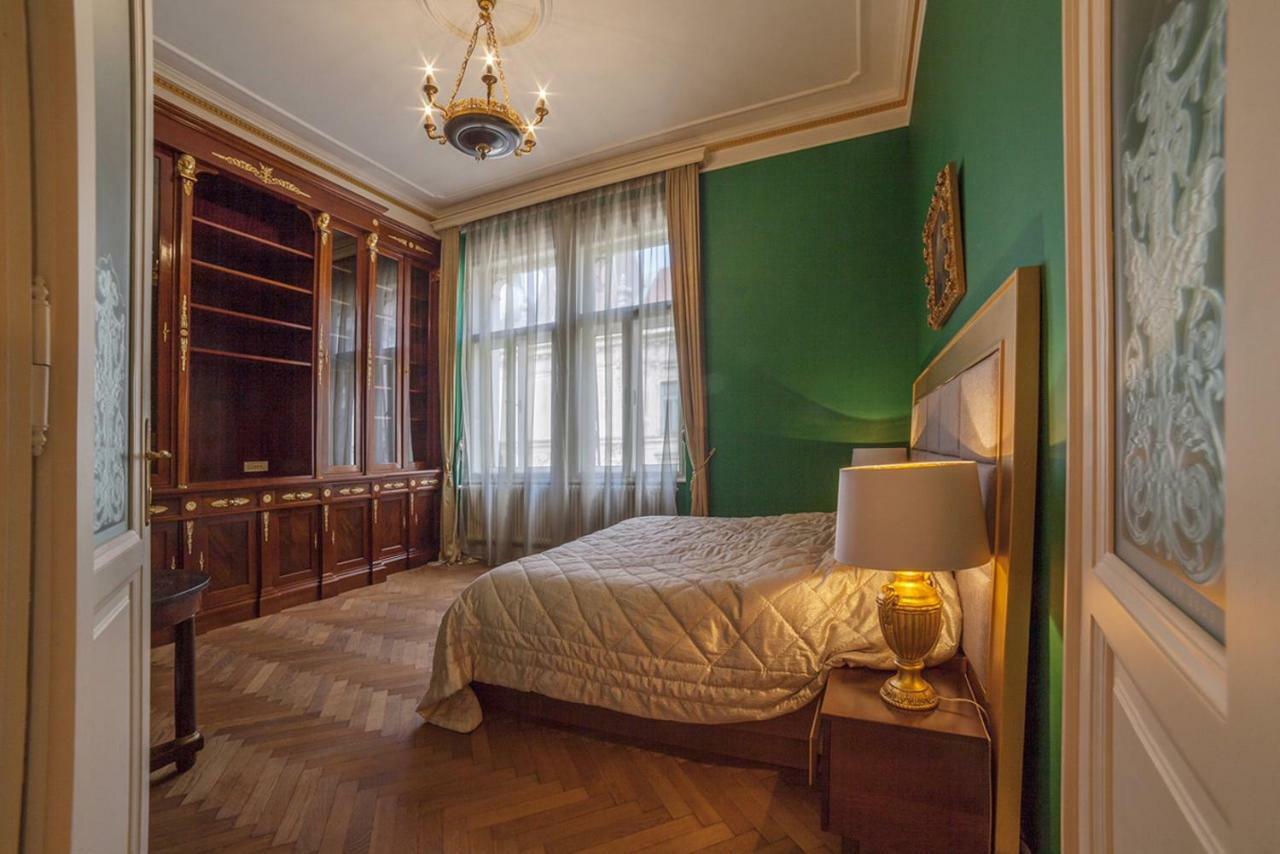 Filip'S Palace Luxurious Apartment Ljubljana Luaran gambar