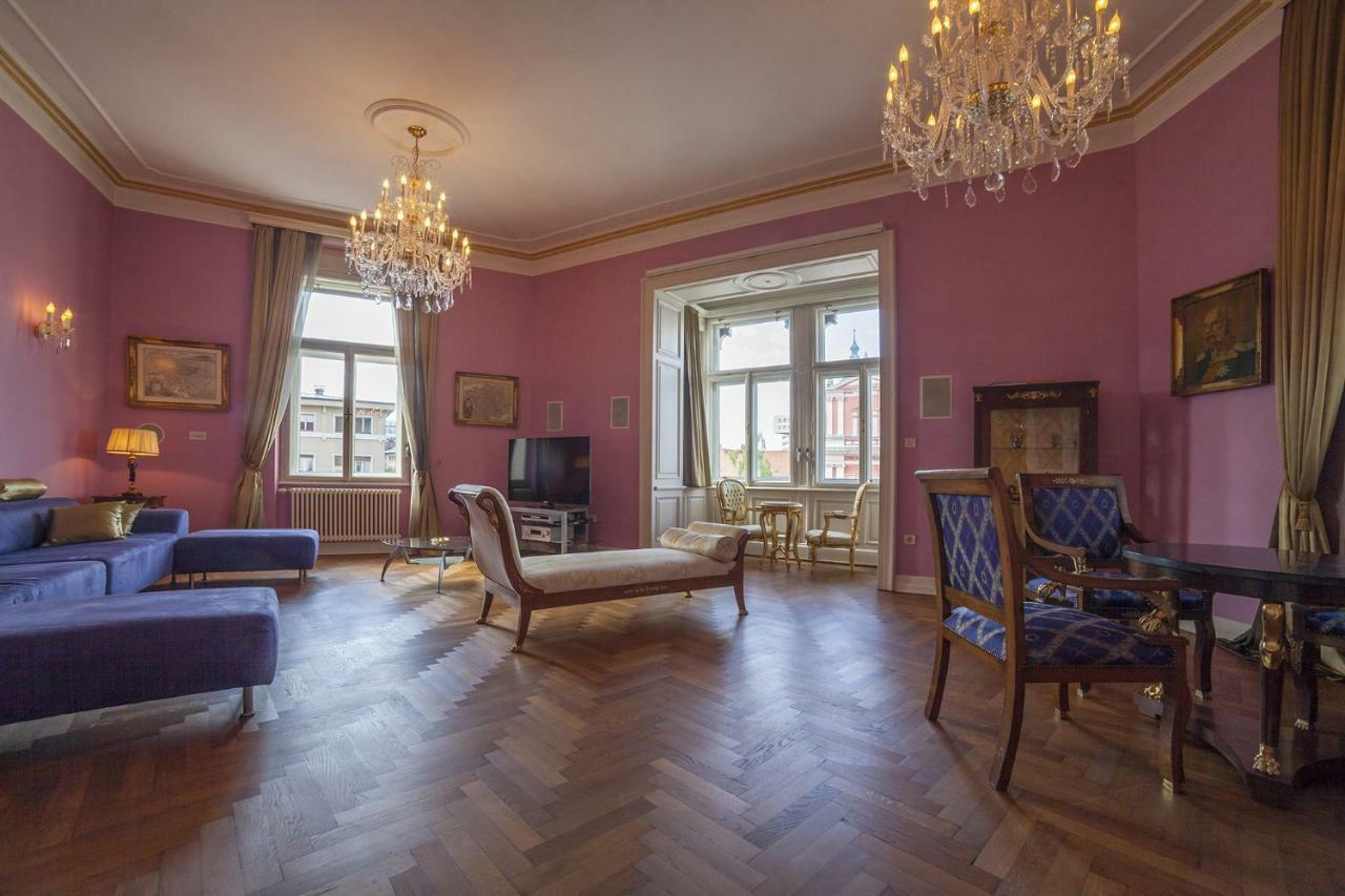 Filip'S Palace Luxurious Apartment Ljubljana Luaran gambar